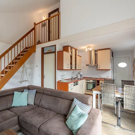 Lovely In * Julianadorp